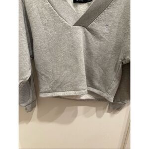 7 Days Active Women's Oversized Wide V-Neck Cropped Sweatshirt Gray Small